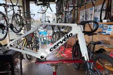 <span 新型S5〉</span> <span 新型S5〉</span>